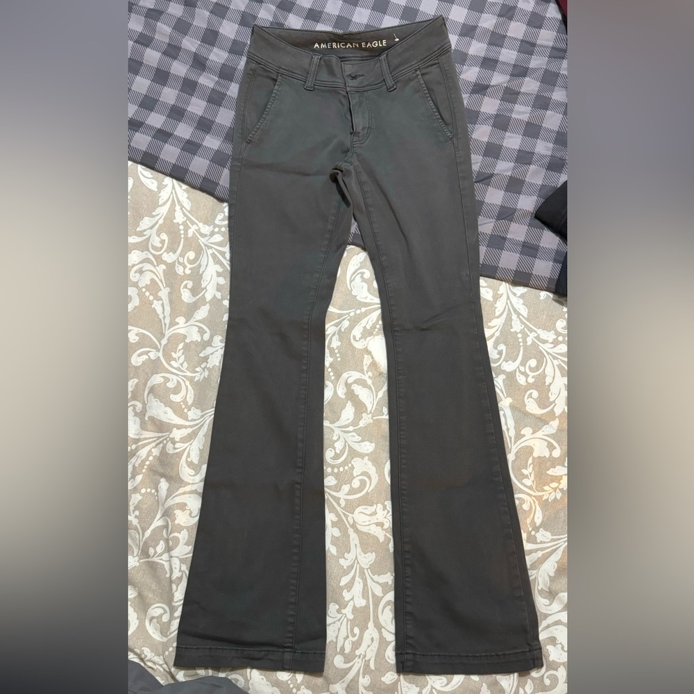 American Eagle Pants Kick Boot sz 2 regular